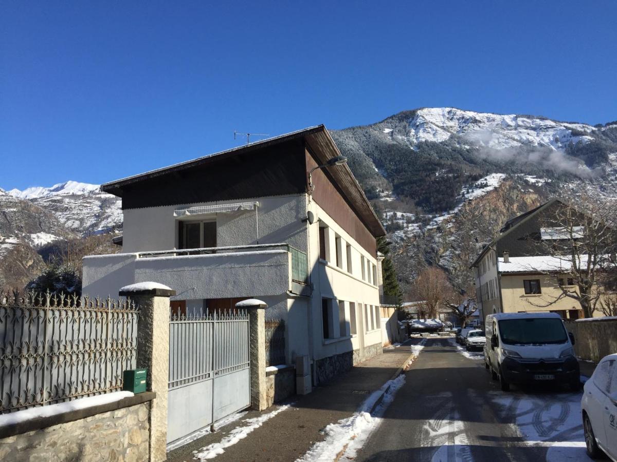Superbe Appartement A Bourg D'Oisans Avec Terrasse Sud Le Bourg-dʼOisans Kültér fotó